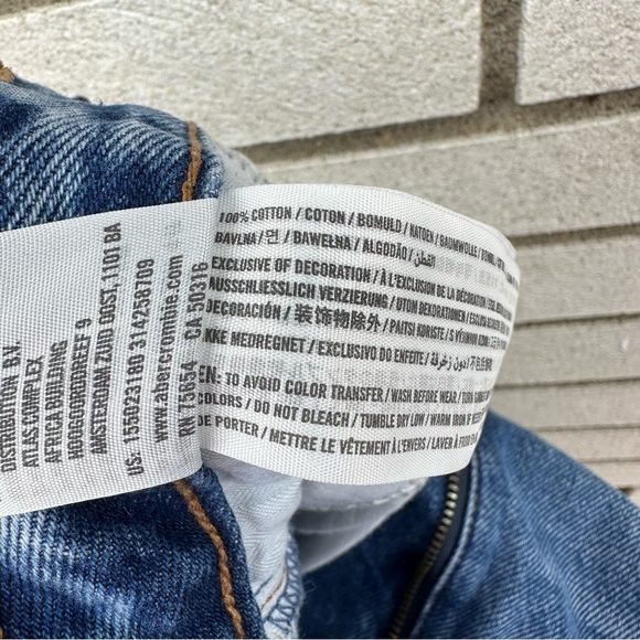 Abercrombie & Fitch A&F Annie High Rise Girlfriend Jeans Distressed - Picture 12 of 12